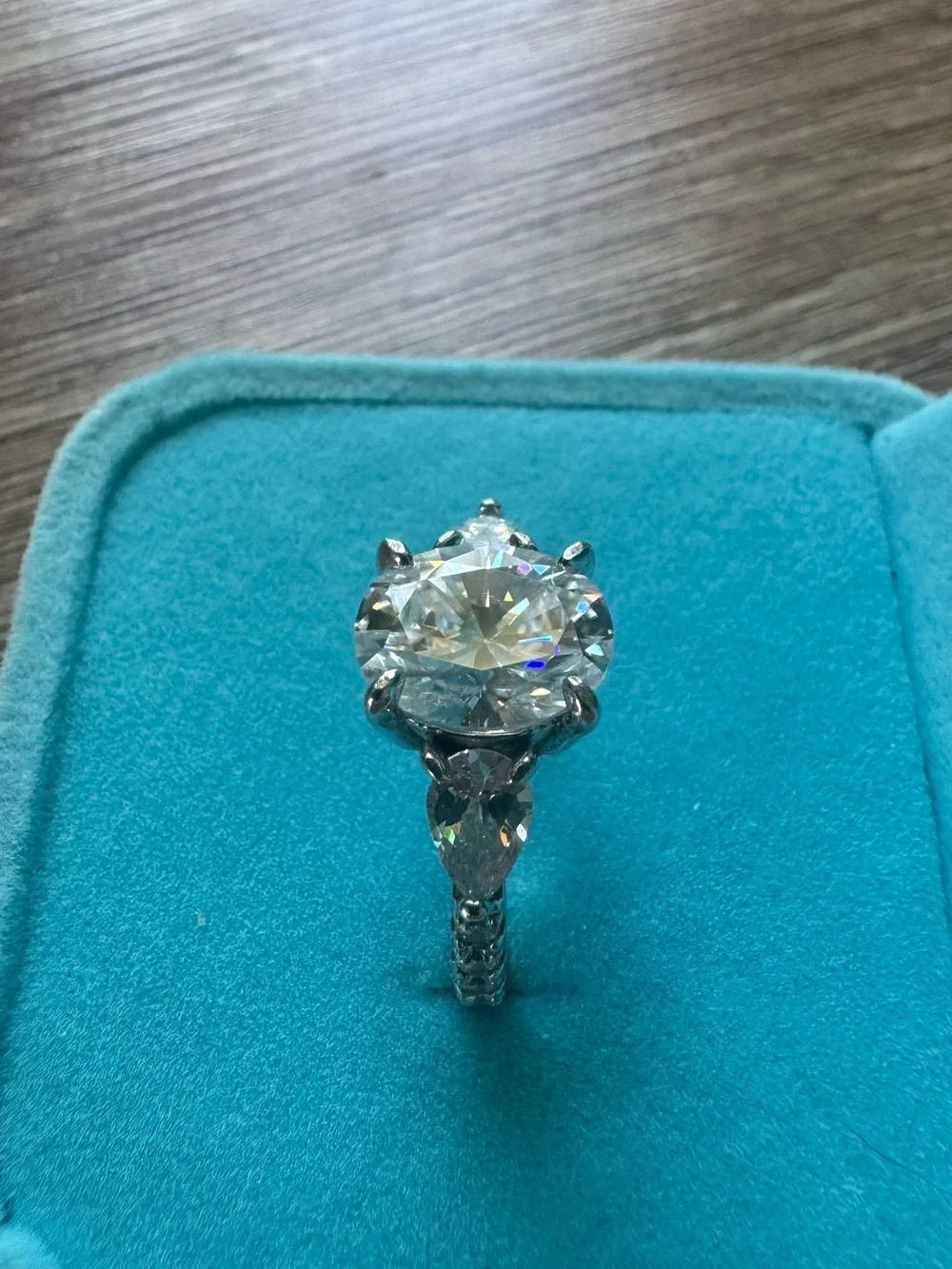 Moissanite 3ct 18K gold Sterling Oval-Cut size 6 Ring Pear Side Stones Pave band